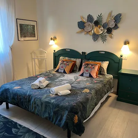 Jungle Chic Business & Fun Apartment
