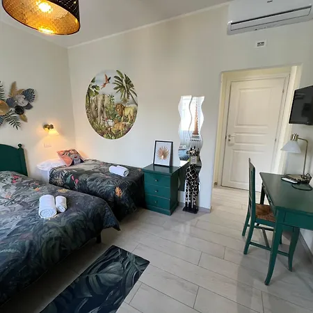Jungle Chic Business & Fun Apartment *