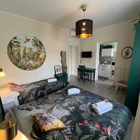 Apartment Jungle Chic Business & Fun Verona